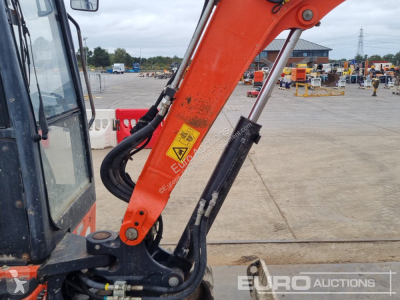 Escavadora Kubota KX101-3A3