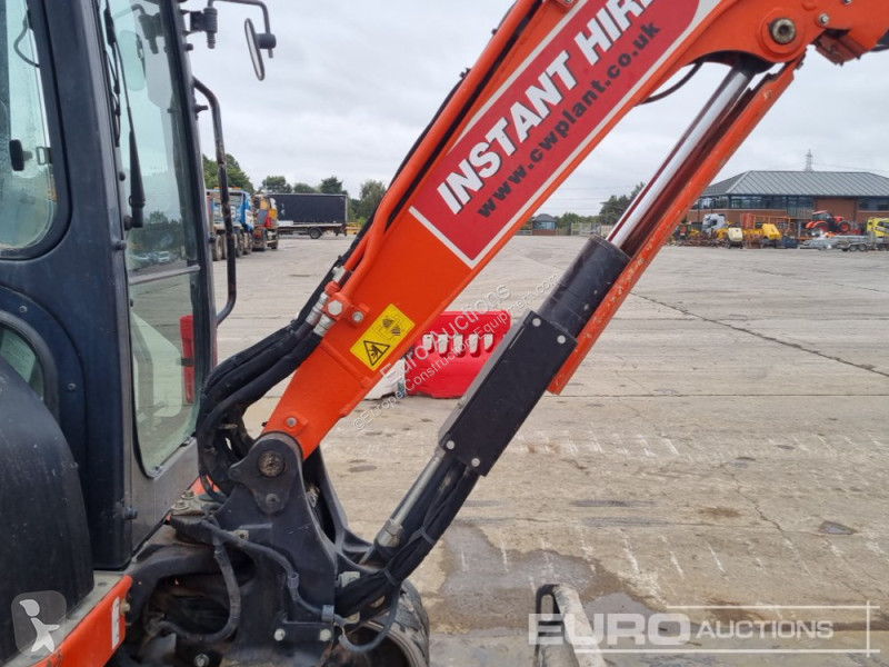 جرافة Kubota U48-4