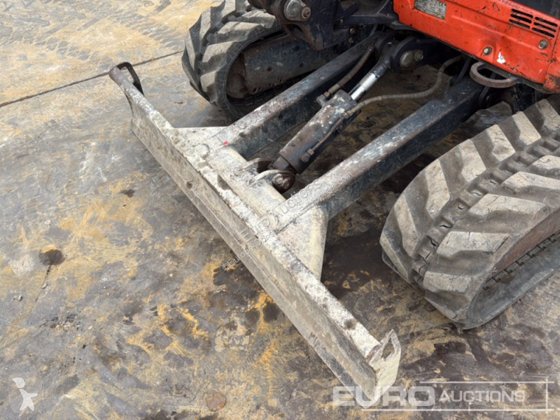جرافة Kubota U27-4