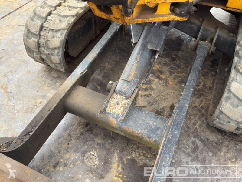 Excavator JCB L