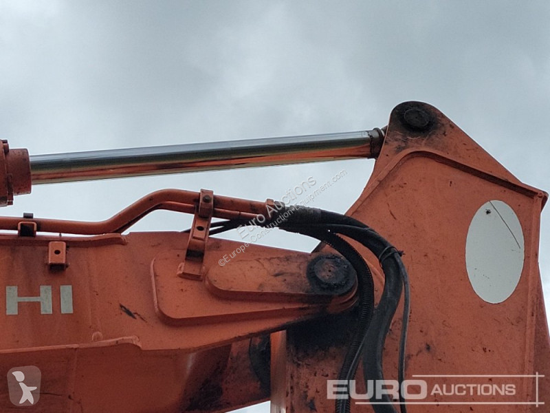 Escavadora Hitachi ZX210LC-3