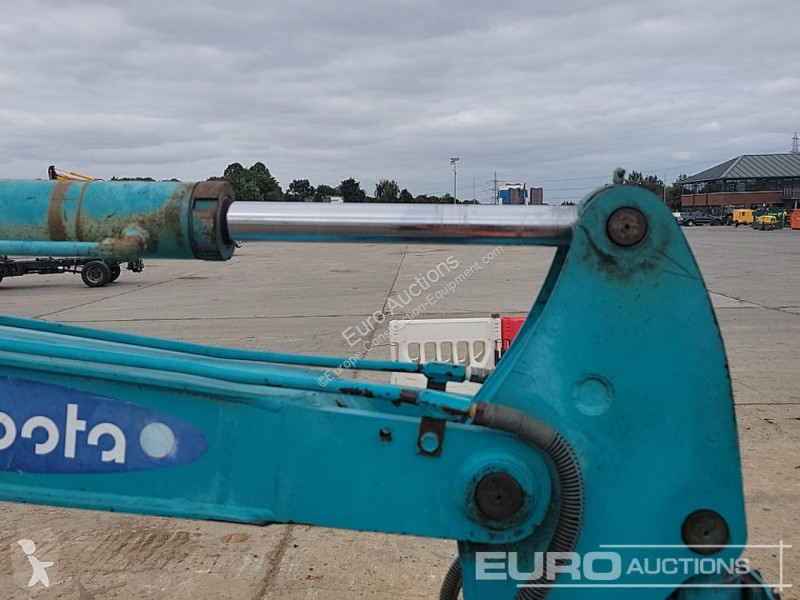 Escavatore Kubota K-020