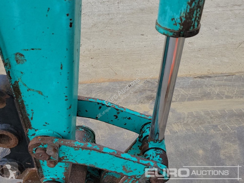 جرافة Yanmar B2U
