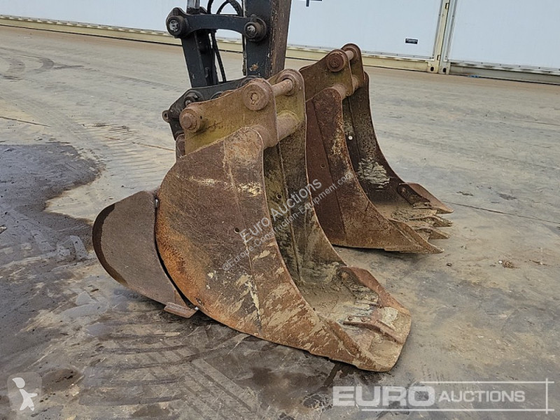 جرافة Bobcat