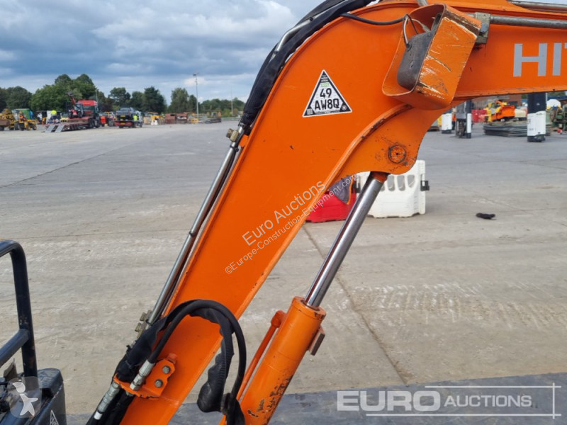 Excavadora Hitachi ZX17U-2