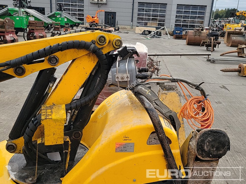 Escavadora  90 Rev.E
