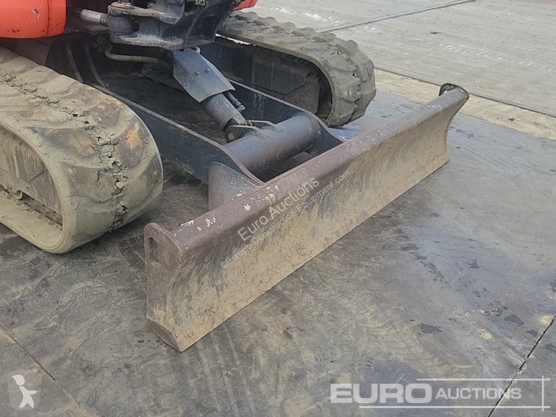 Lopatový nakládač Kubota U48-4