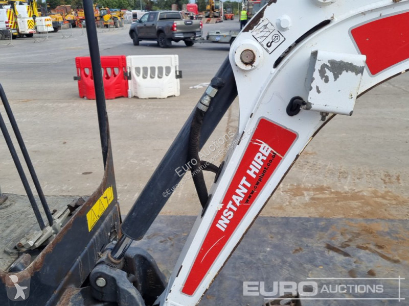 Lopatový nakládač Bobcat E17