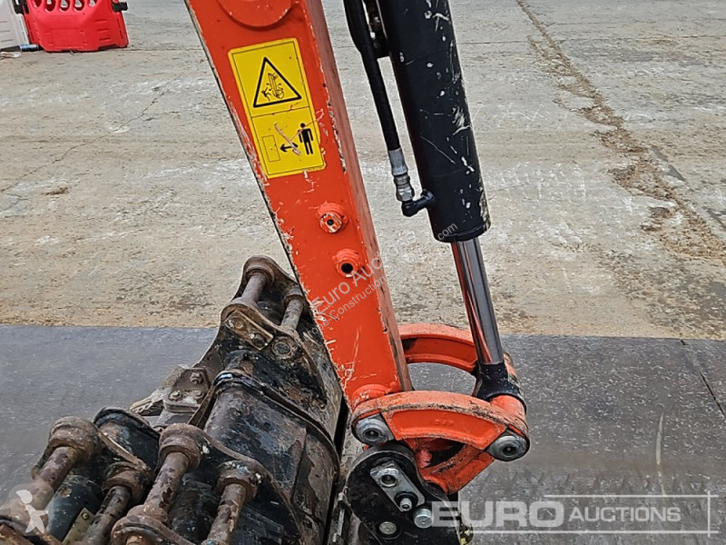 Lopatový nakládač Kubota KX015-4