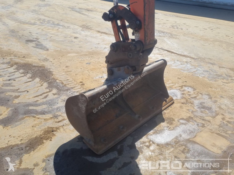 Escavatore Hitachi ZX26U-6 CLR