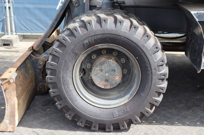 Escavatore Komatsu PW148-8