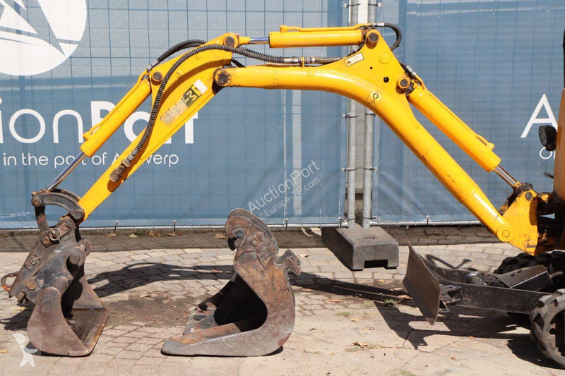 جرافة JCB