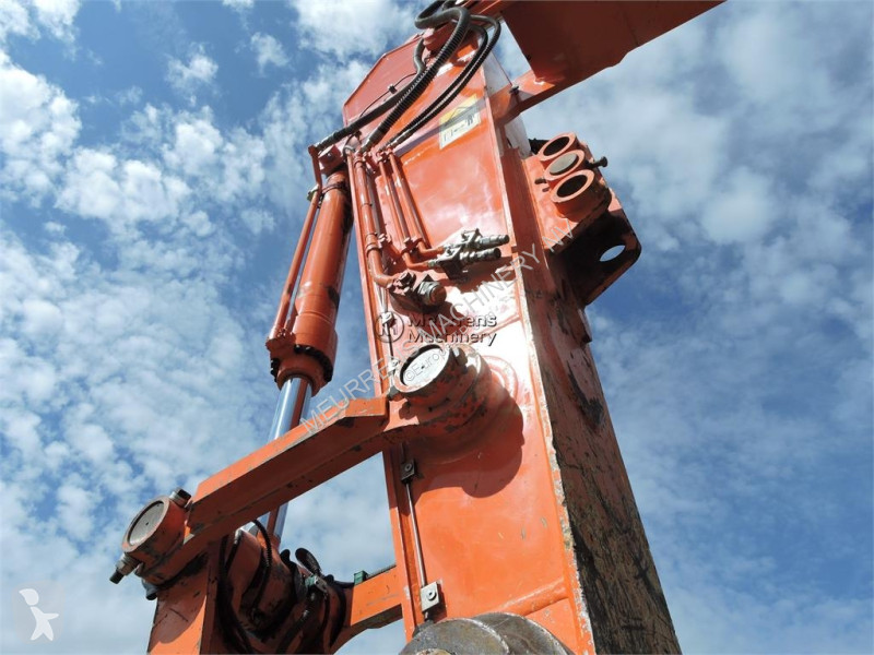 Excavadora Hitachi LC