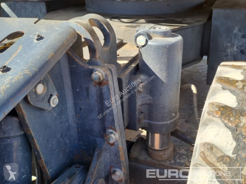Excavator Komatsu -11