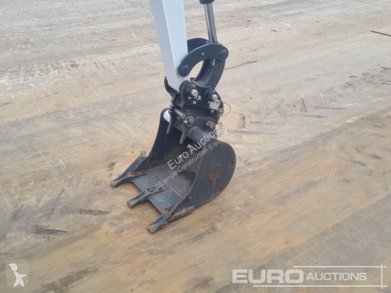Lopatový nakládač Bobcat E19