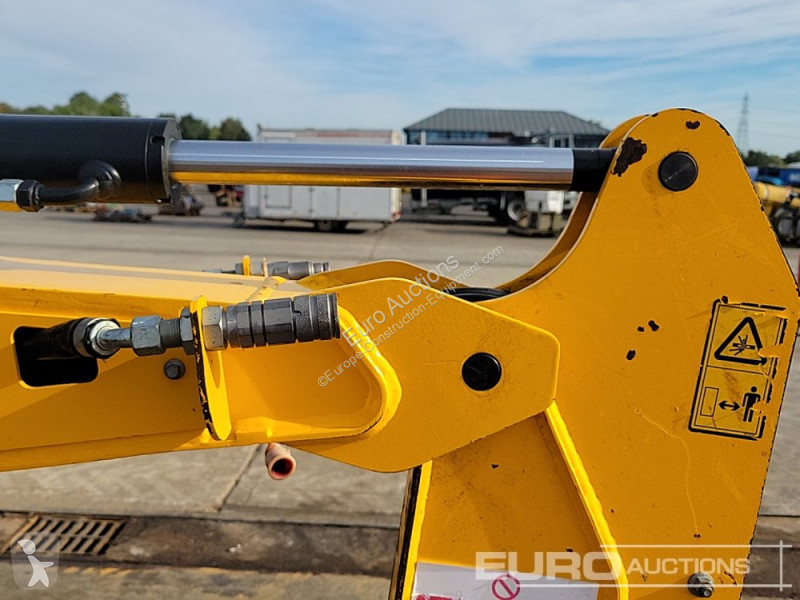 Excavator JCB 16C-1
