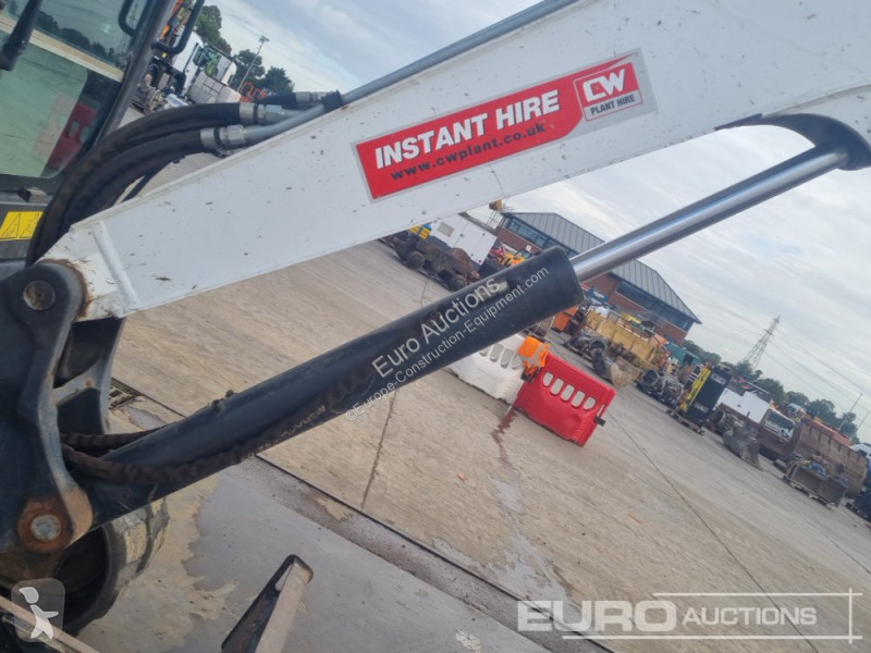 Escavadora Bobcat