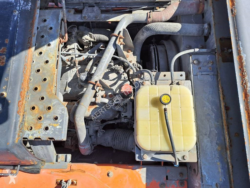 Excavator Hitachi -6