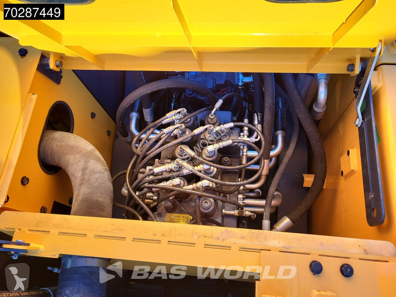 Lopatový nakládač Hyundai R215 L