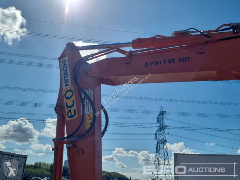 Escavatore Hitachi B-6