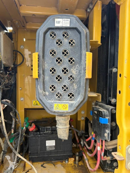 Excavator Caterpillar 320