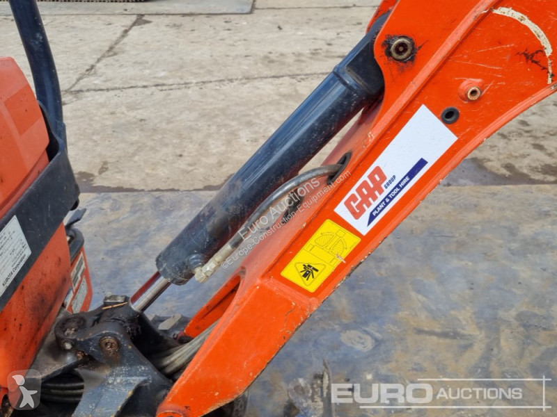Lopatový nakládač Kubota K008-3