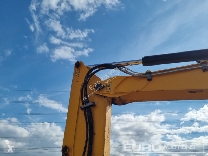 Lopatový nakládač JCB 86C-2