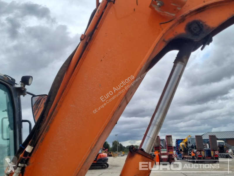 Lopatový nakládač Doosan DX63-3