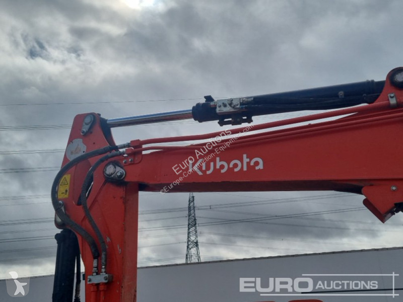 Lopatový nakládač Kubota U55-4