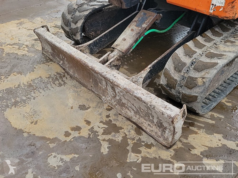 Lopatový nakládač Hitachi ZX26U-6 CR