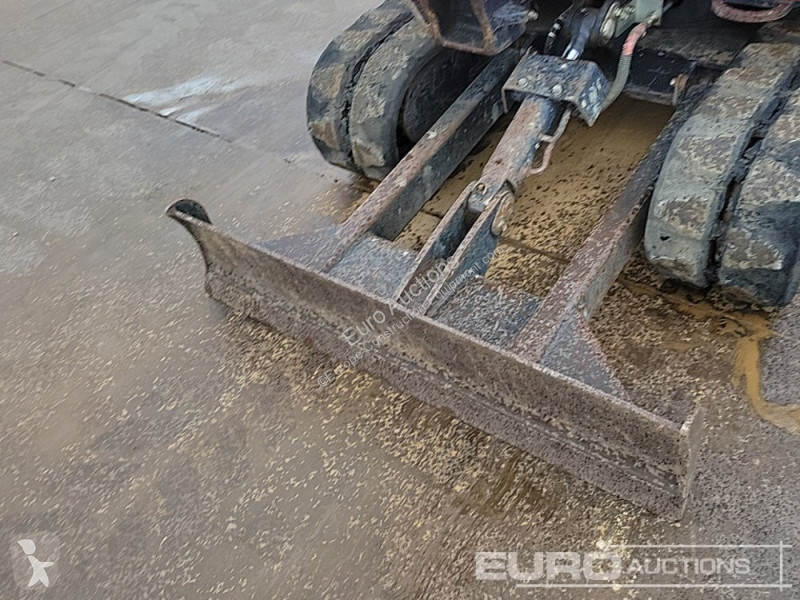 Lopatový nakládač Kubota KX015-4