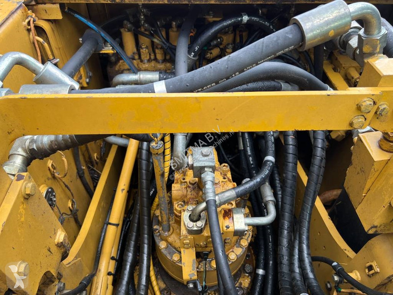 جرافة Caterpillar L