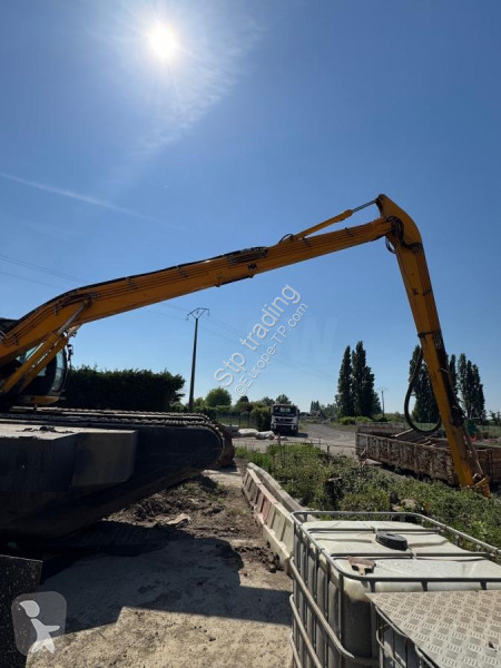 Lopatový nakládač JCB BIGFLOAT 220LC