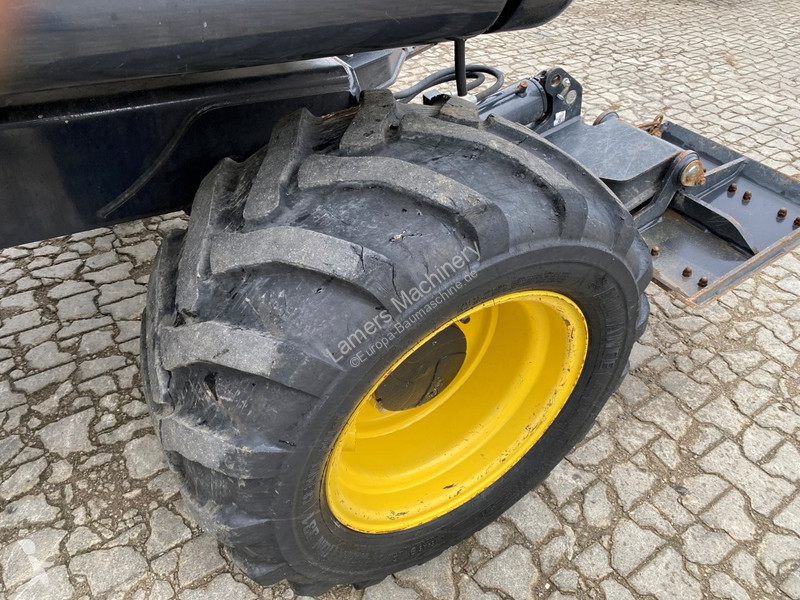 جرافة Yanmar B95w .