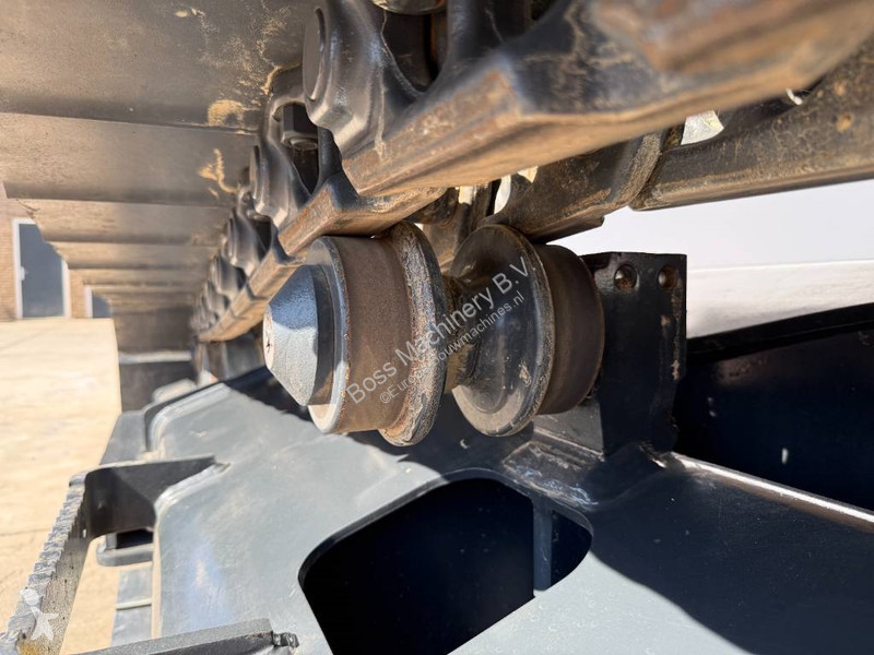 جرافة Komatsu 10M0 - New / Unused / Hammer Lines