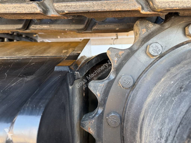 جرافة Caterpillar 3 - New / Unused / Hammer Lines