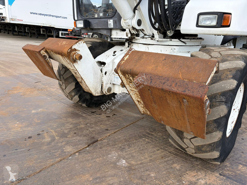 جرافة Mecalac incl. 5 x bucket