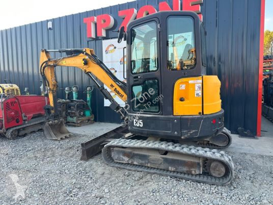 Lopatový nakládač Bobcat e35 cabine à 23500 € ht