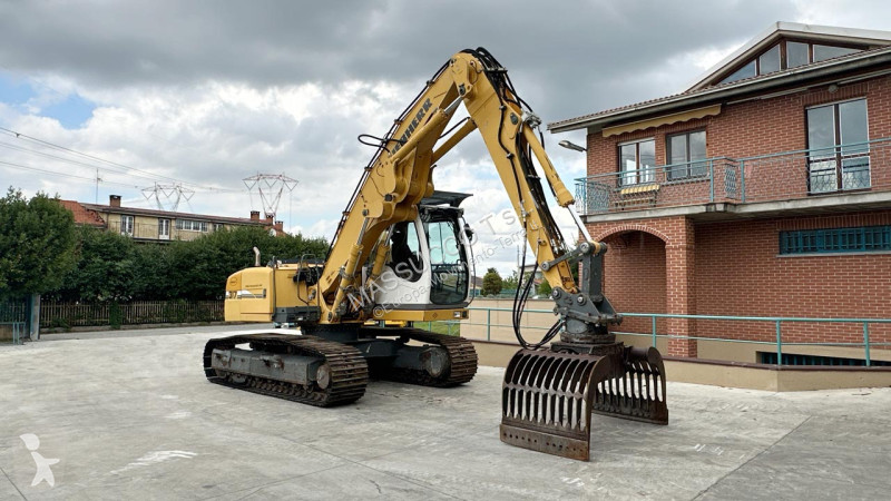 جرافة Liebherr R317
