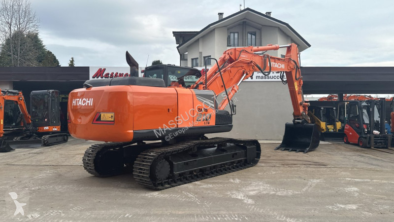 Rýpadlo Hitachi 5B