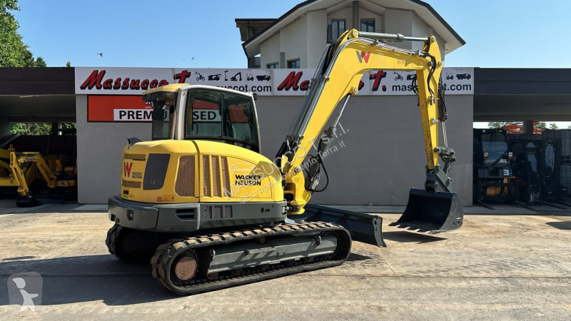 جرافة Wacker Neuson