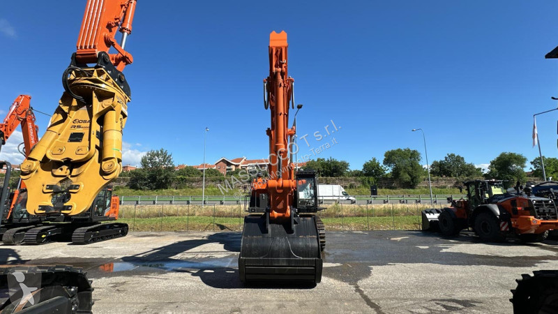 Escavatore Hitachi ZX690LCH-7