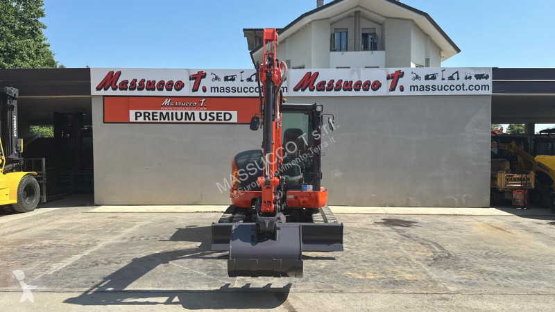 جرافة Kubota U48-4