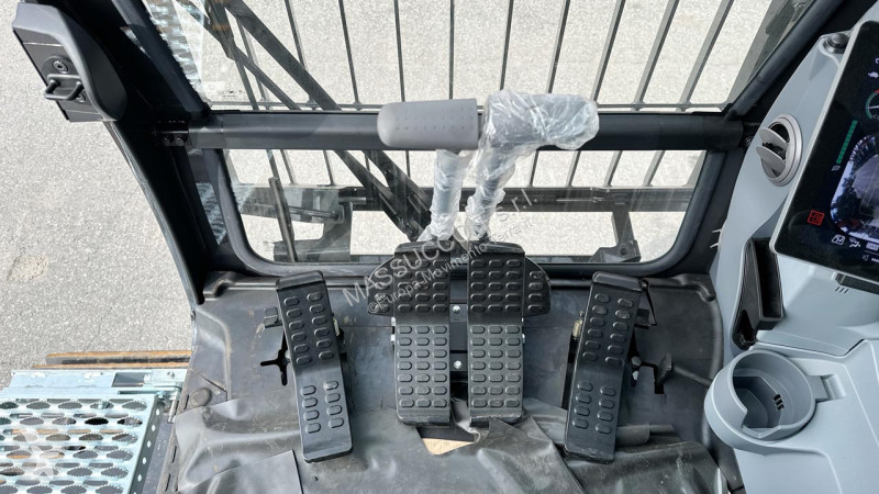 Rýpadlo Hitachi KMC380S-7