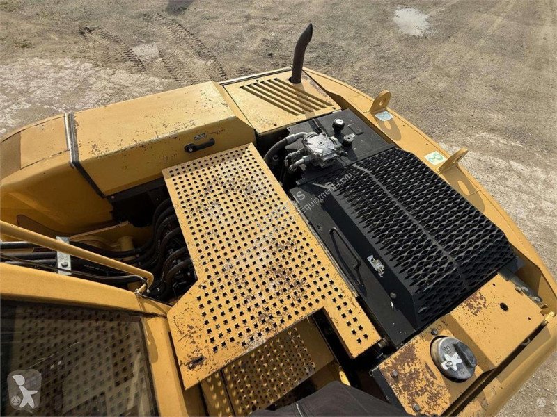 جرافة Caterpillar C
