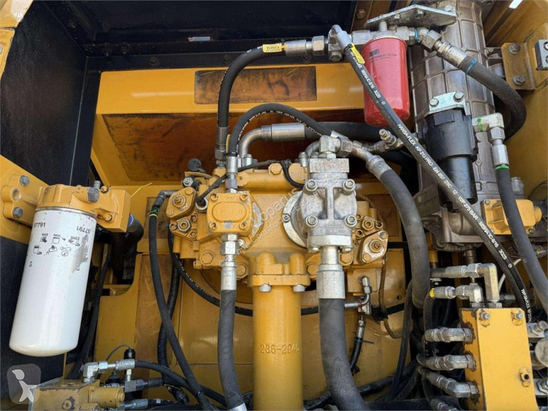 جرافة Caterpillar M DLMH