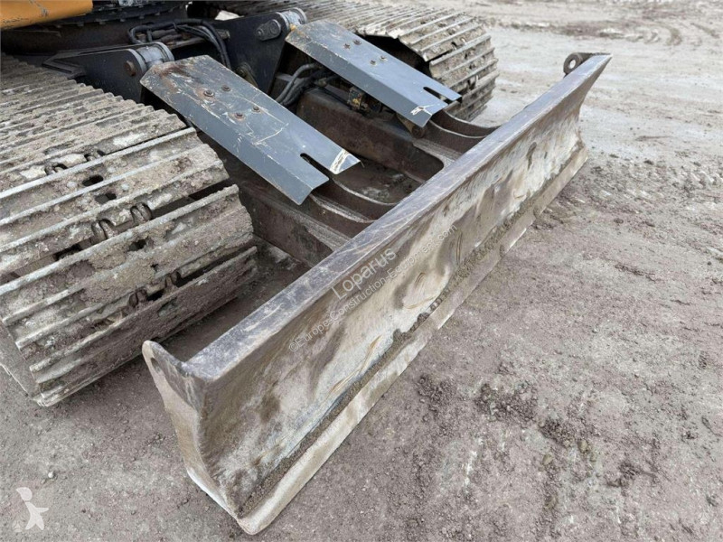 Lopatový nakládač Case ROTOTILT