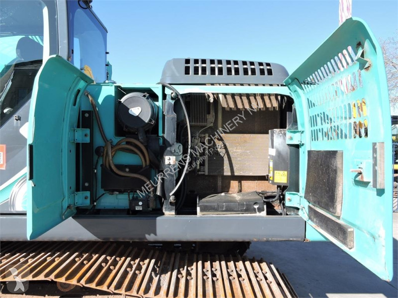 جرافة Kobelco SK210