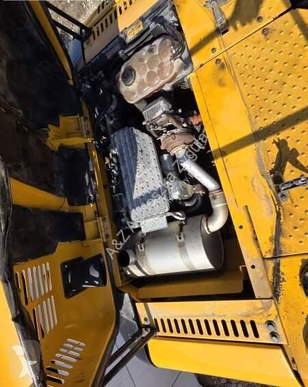 Rýpadlo JCB