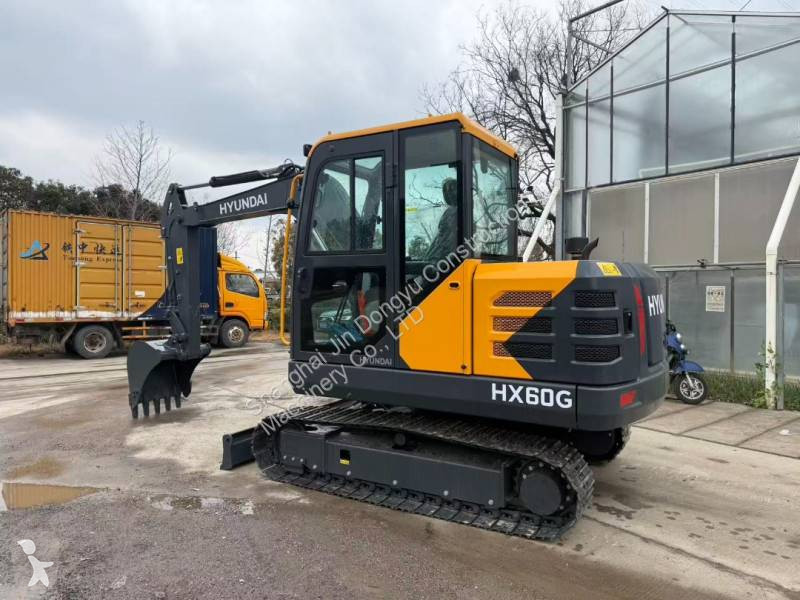 جرافة Hyundai HX60G